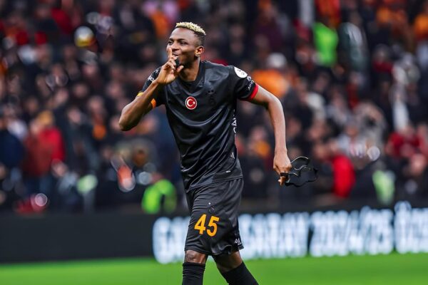 Complete football 247 Referee sacked after incident involving Osimhen's Galatasaray