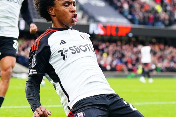 Complete Football 247 Willian Returns to Fulham on One-Year Deal