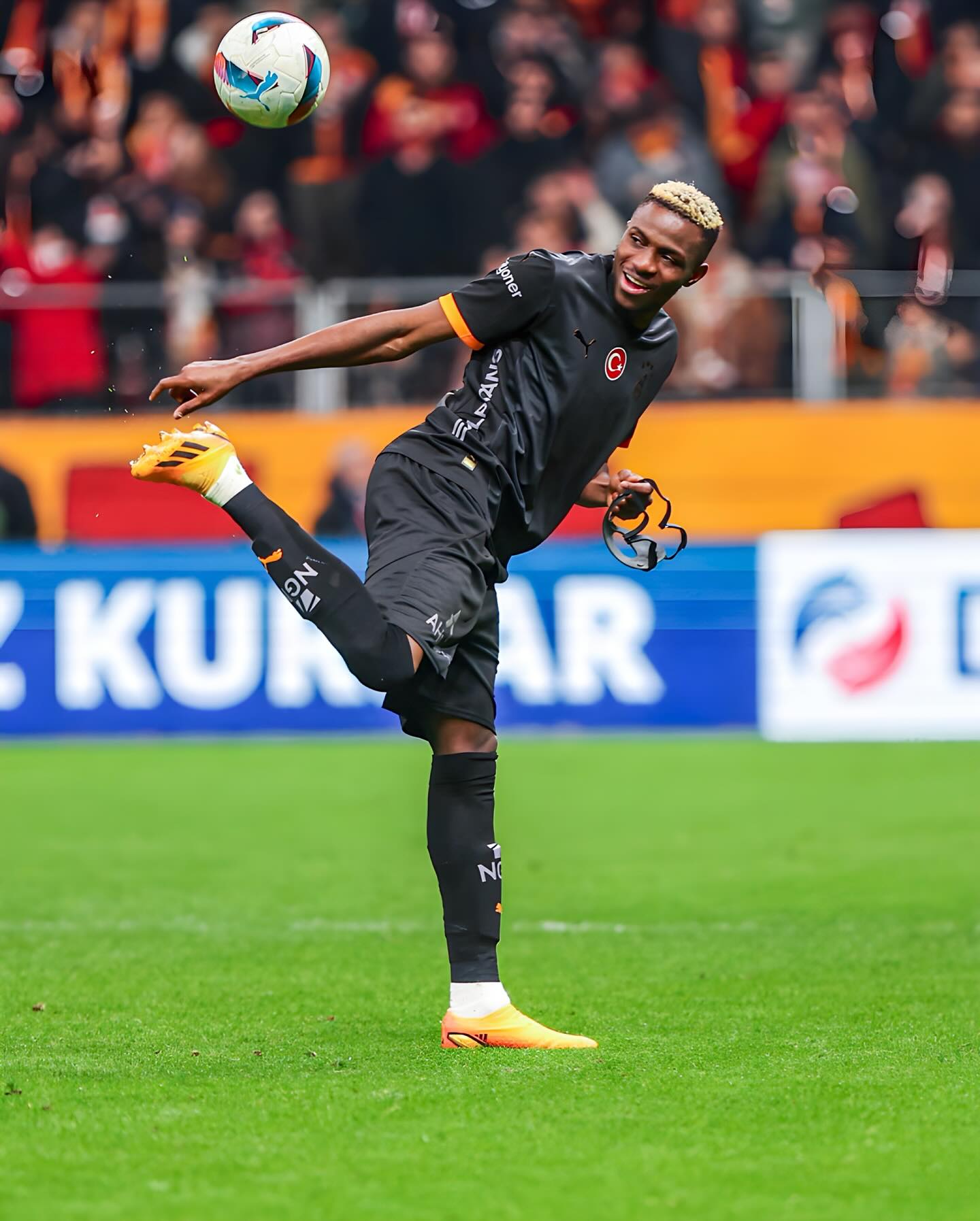 Complete Football 247 Adana Demirspor Abandons Match Against Victor Osimhen's Galatasaray Amid Controversial Officiating